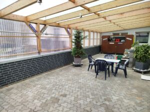 Überdachte Terrasse